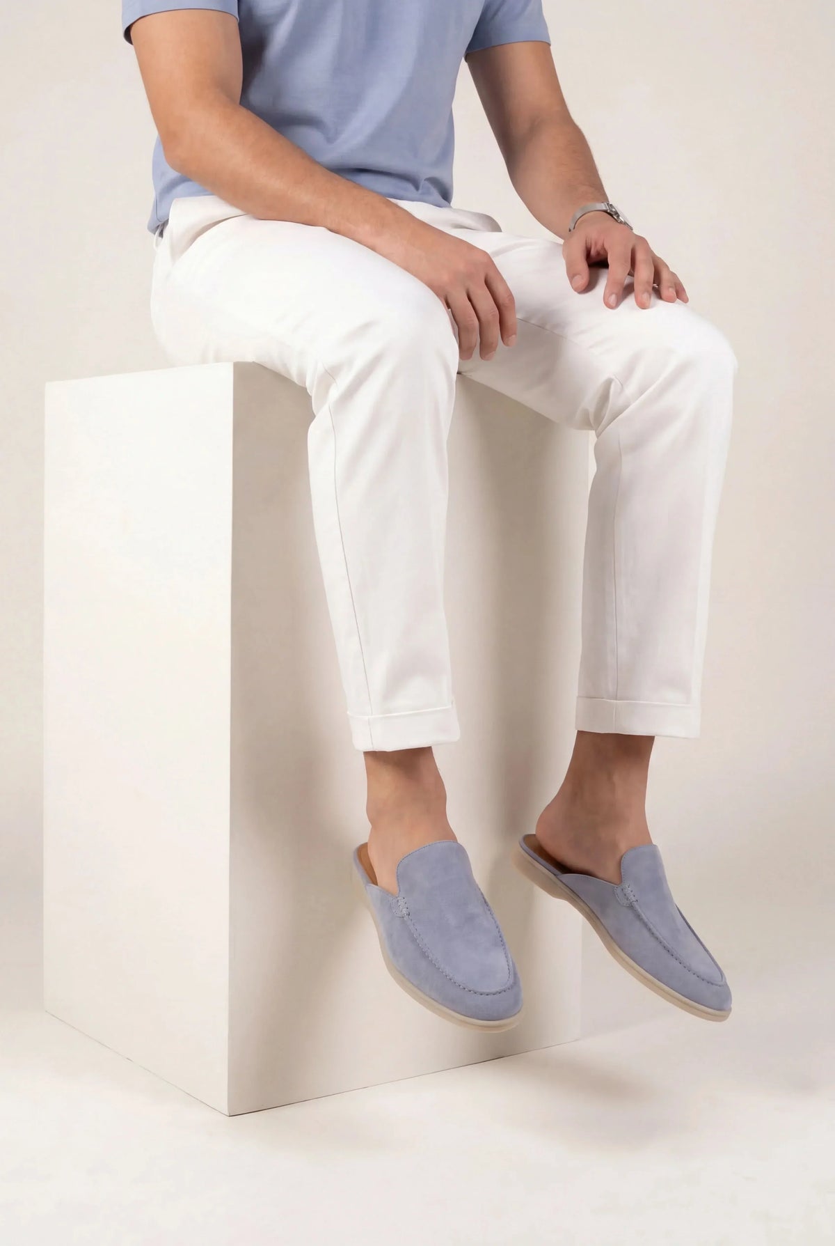 Babyblaue Yacht-Pantolette aus Wildleder
