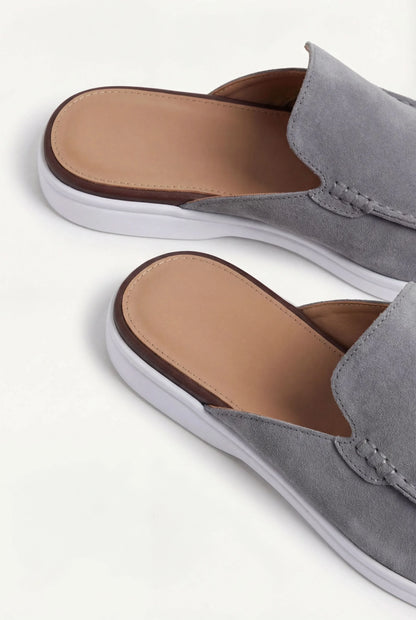 Graue Veloursleder-Yacht-Mule