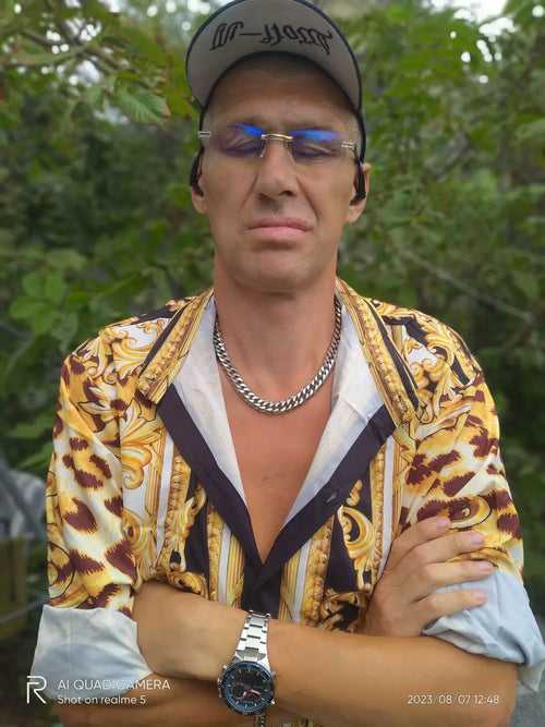 Mark H.
